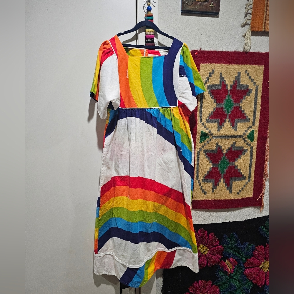 🌈🌴Vintage🌴🌈 60s 70s Rainbow Maxi Dress/ Muumuu by MALAMA Sophisticates. M.